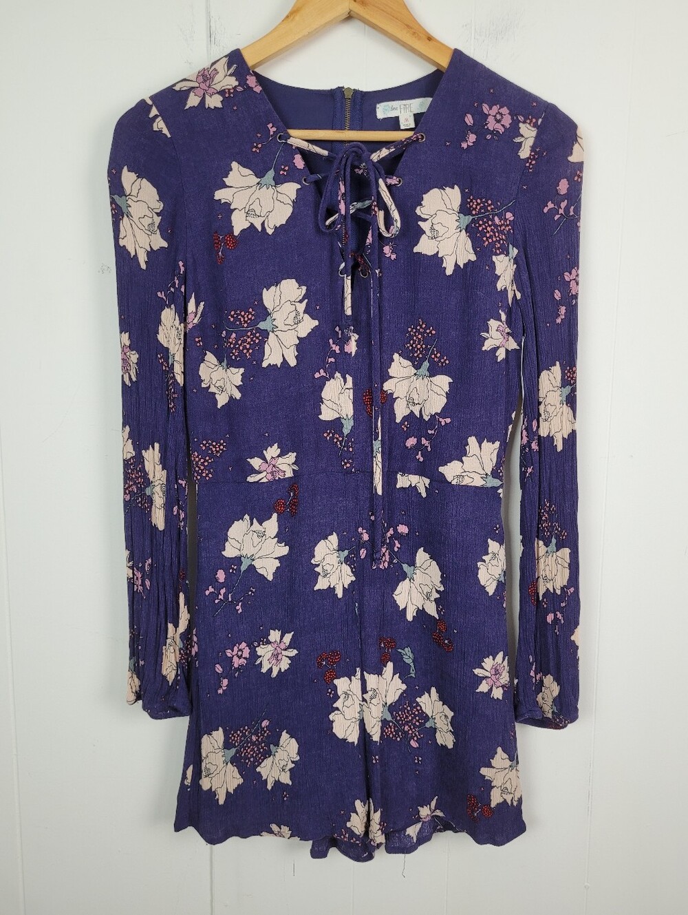 Love Fire Medium Purple Floral Lace-Up Long Sleeve Romper